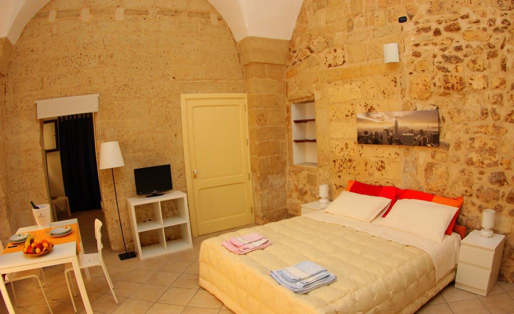 Casa Fortunato Corte Adorni Lecce Exterior foto